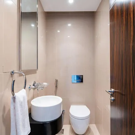 Royal Club By Rvhr, Bonnington Residential Tower - Jlt Apartment Dubai Exterior photo