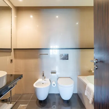 Royal Club By Rvhr, Bonnington Residential Tower - Jlt Apartment Dubai Exterior photo