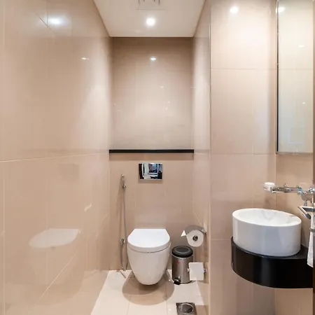 Royal Club By Rvhr, Bonnington Residential Tower - Jlt Apartment Dubai Exterior photo